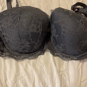 Underwire grey lace bra